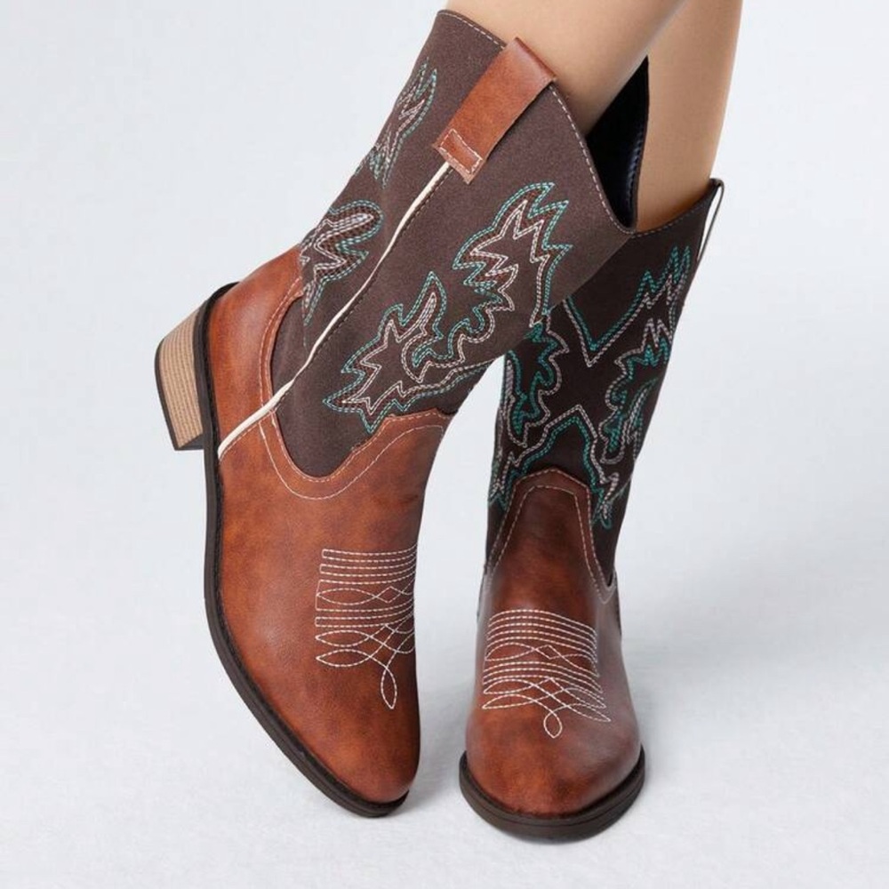 Brown cowboy embroided Women's Boots size 40 Eur